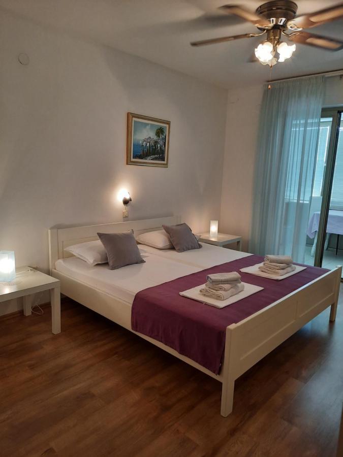 Apartments And Rooms Vinko Barbat na Rabu Exterior photo