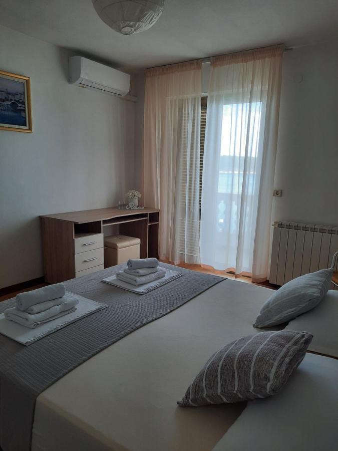 Apartments And Rooms Vinko Barbat na Rabu Exterior photo