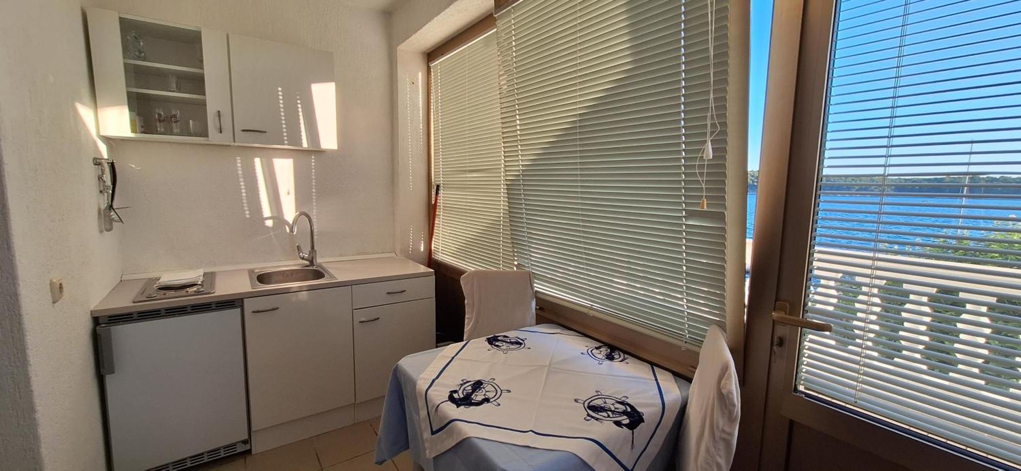 Apartments And Rooms Vinko Barbat na Rabu Exterior photo