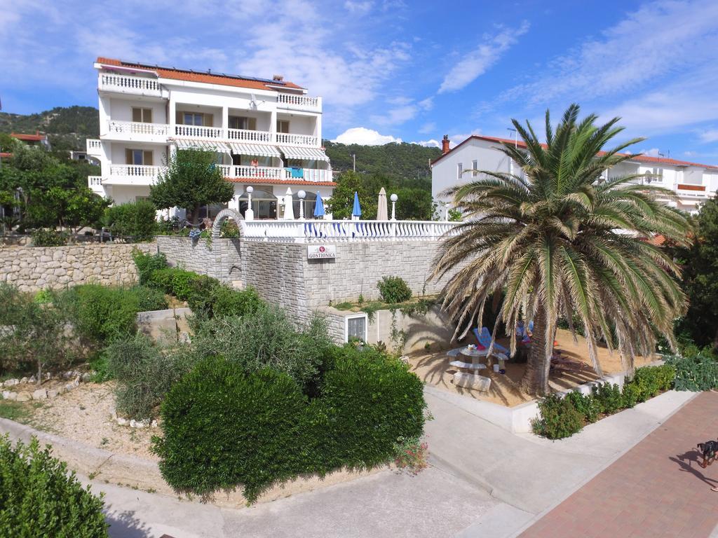 Apartments And Rooms Vinko Barbat na Rabu Exterior photo