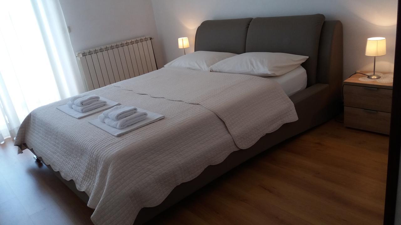 Apartments And Rooms Vinko Barbat na Rabu Exterior photo